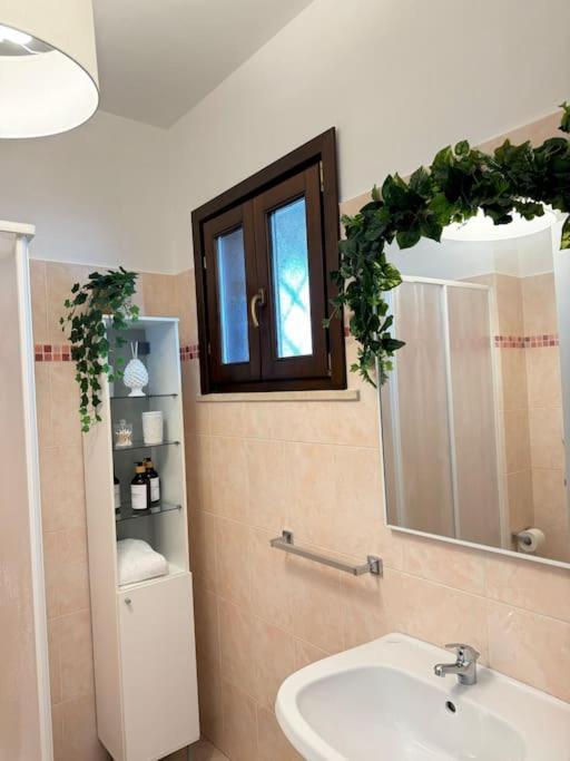 Casa Vacanza Elislor Apartments Fiumicino Exteriör bild