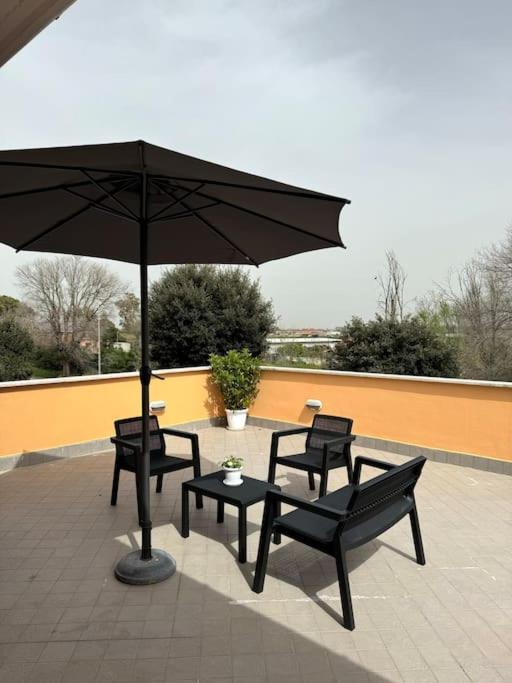 Casa Vacanza Elislor Apartments Fiumicino Exteriör bild